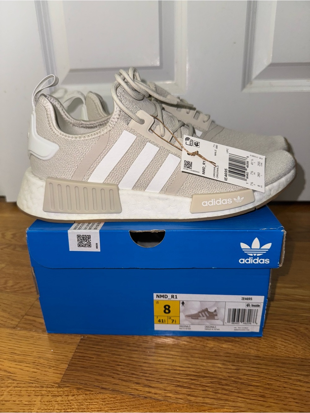 NWT Adidas NMD_R1 Neutral Cream and White Knit Sneaker size 8 men’s women’s 9